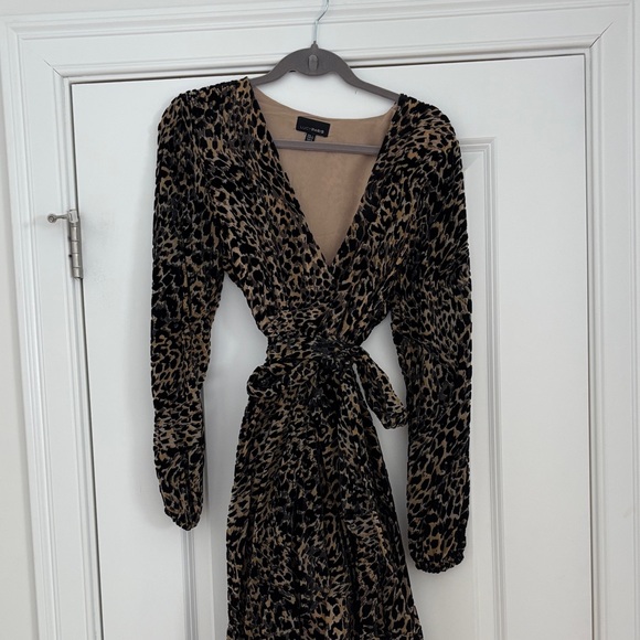 Lucy Paris Dresses & Skirts - Lucy Paris Velvet Leopard Print Wrap Dress